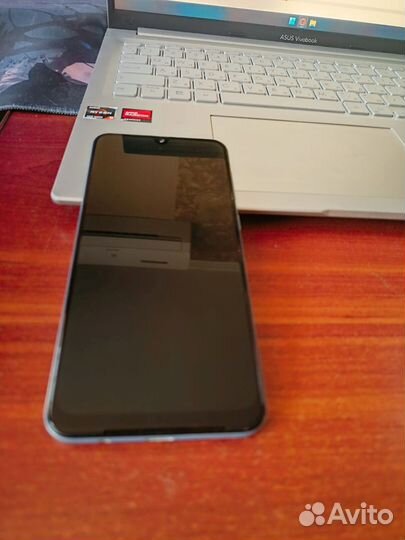 Samsung Galaxy A50, 4/64 ГБ