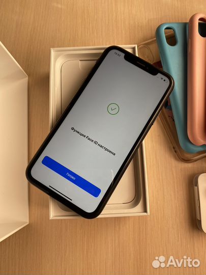 iPhone Xr, 64 ГБ