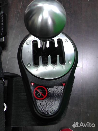 Thrustmaster T300 + кпп и Кресло PlaySeat PS5/4 PC