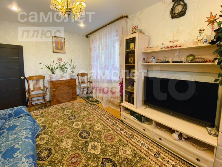 2-к. квартира, 52,1 м², 1/17 эт.