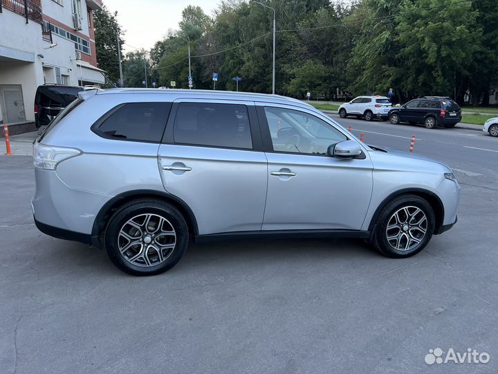 Mitsubishi Outlander 2.4 CVT, 2014, 162 000 км