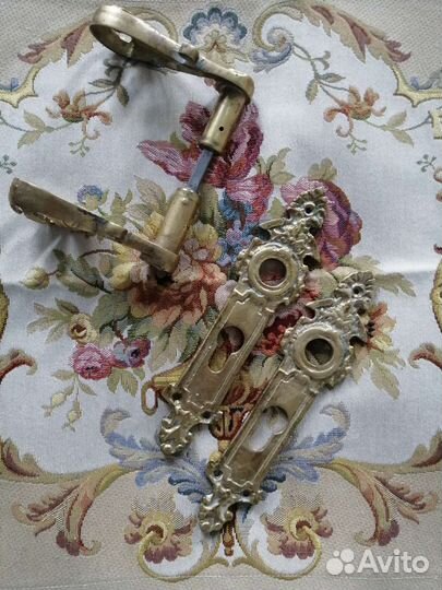 Дверные ручки латунь