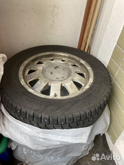 Dunlop SP Winter Ice 01 195/65 R15 95T