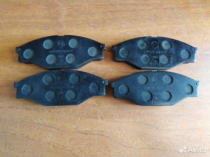 Колодки дисковые передние Toyota Dyna 1984