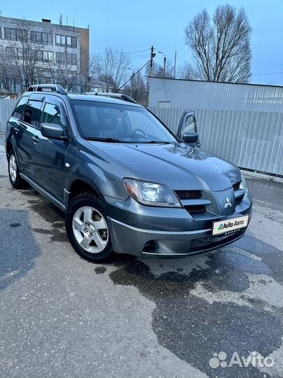Mitsubishi Outlander 2.4 AT, 2004, 251 930 км
