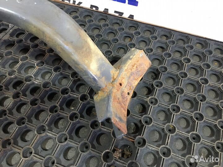 Кронштейн глушителя основного Volvo FH