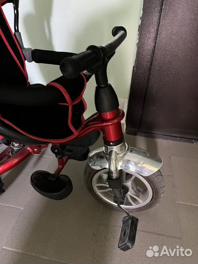 Трехколесный велосипед с родительской ручкой