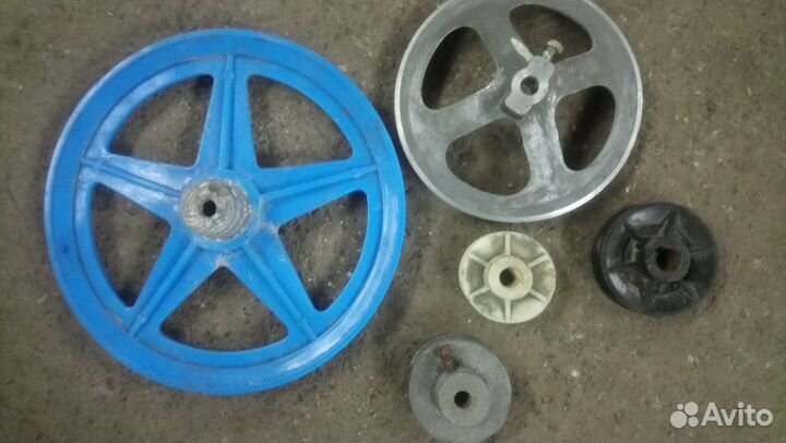 Электродвигатель 220в, наждак в сборе, шкив шкивы