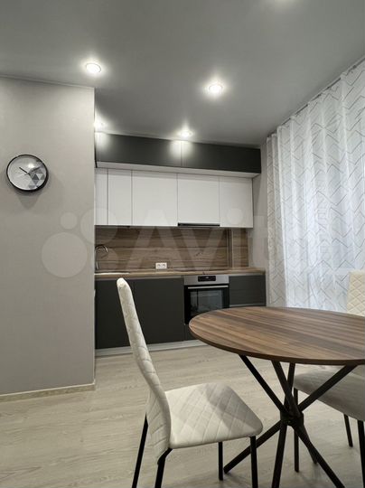 2-к. квартира, 51 м², 12/17 эт.