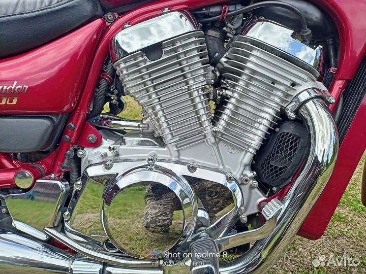 Suzuki Intruder VS 800