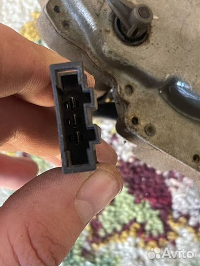 Моторчик стеклоочистителя задний volkswagen golf 3