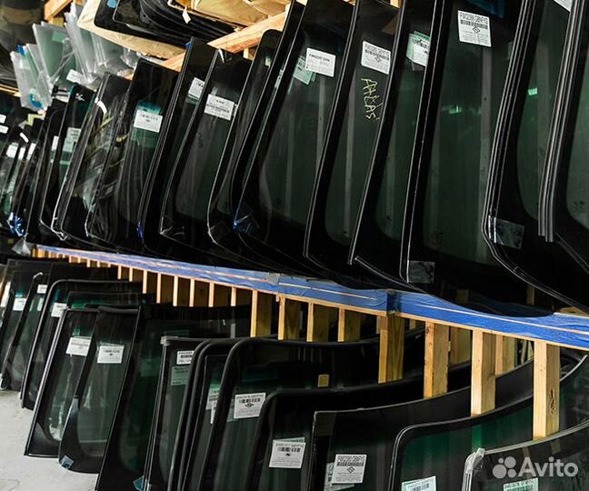 Лобовые стекла Daihatsu установка с гарантией