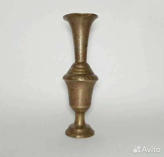 Ваза из латуни