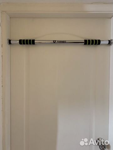 Турник в дверной проем torneo