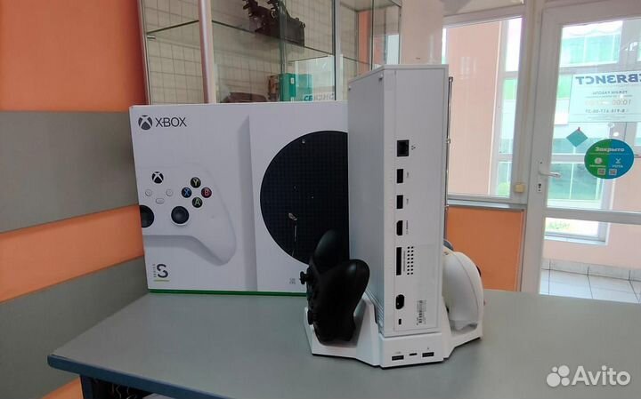 Игровая приставка Xbox Series S 512 гб