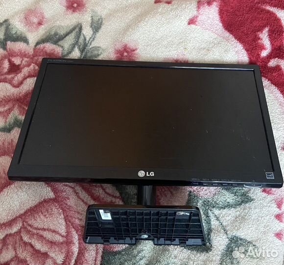 Монитор LG