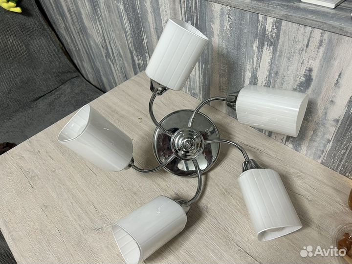 Люстра потолочная