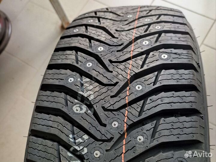 Kumho WinterCraft SUV Ice WS31 225/60 R17 103T