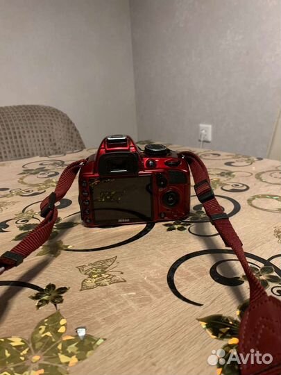 Зеркальный фотоаппарат