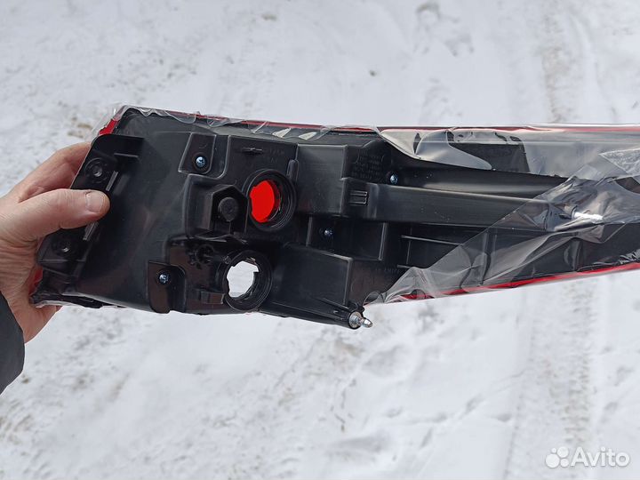 Фонарь задний левый Киа Рио 4