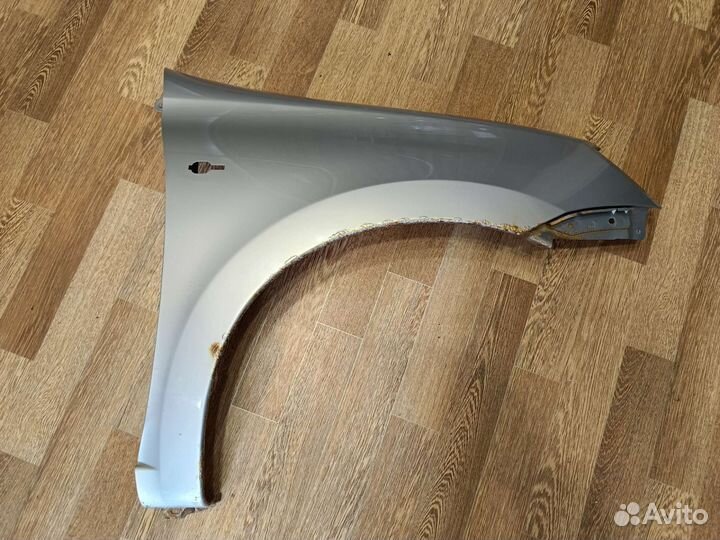 Крыло переднее правое гранта/калина2 цвет Рислинг