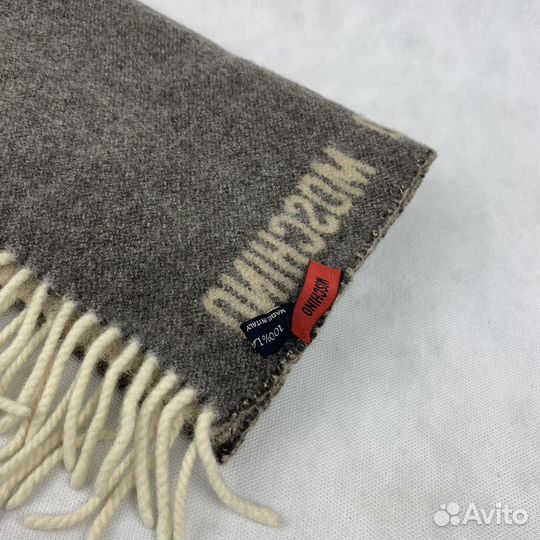 Шерстяной шарф Moschino