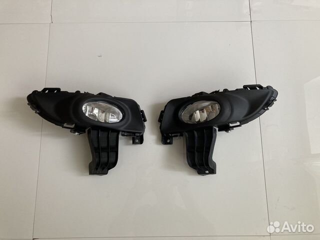 Фара противотуманная + оправа (1шт) Mazda 3 BK