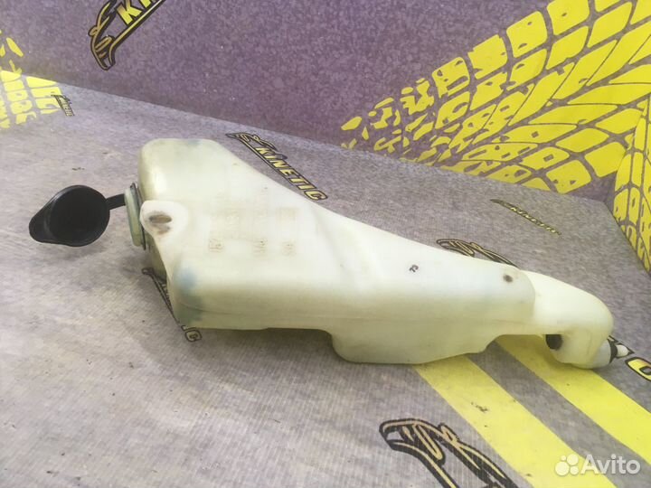 Бачок омывателя лобового стекла Шевроле Блейзер 97