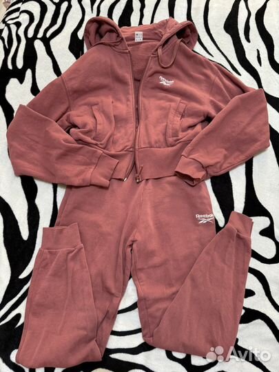 Спортивный костюм reebok