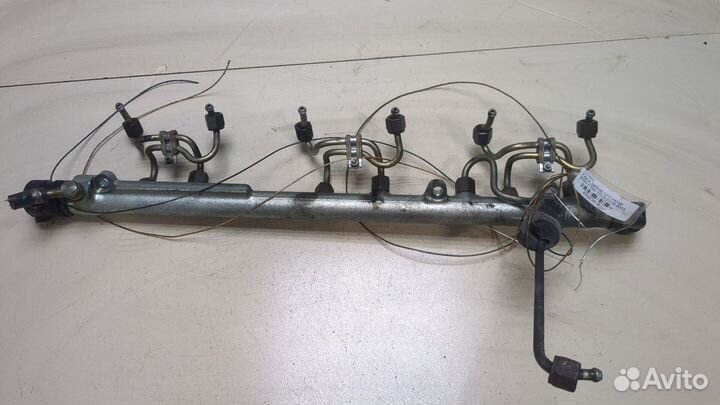 Рампа топливная BMW 5 E60, 2005