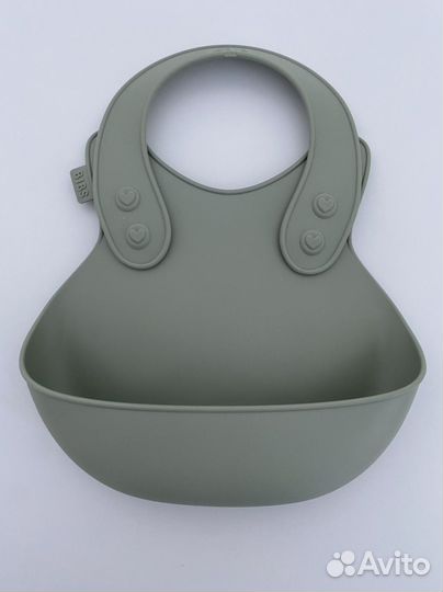 Нагрудники Bibs и Mushie