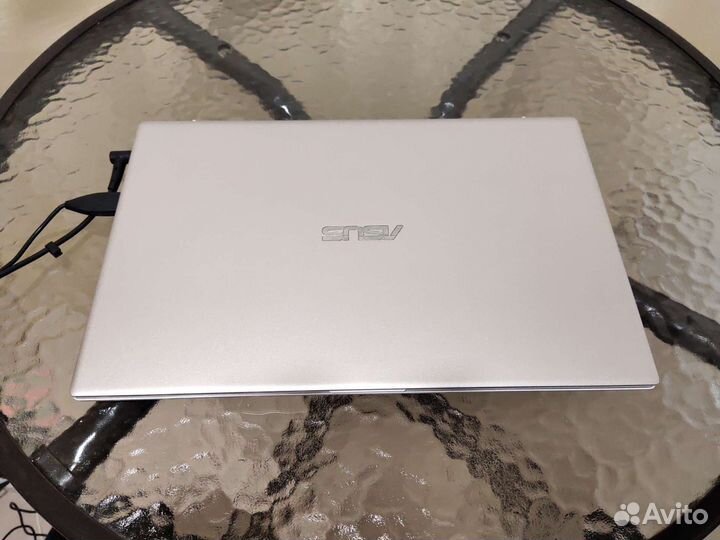Ноутбук Asus