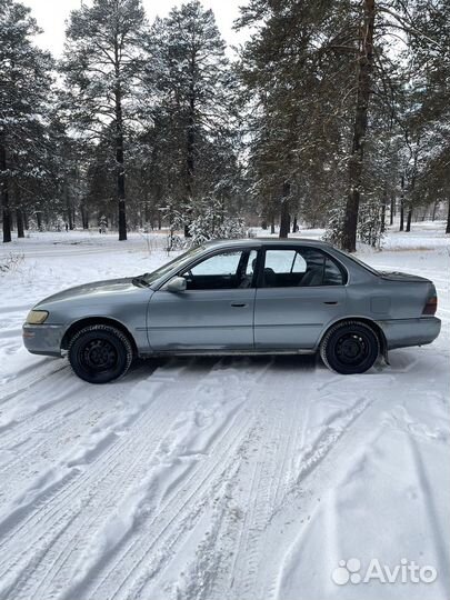 Toyota Corolla 1.3 AT, 1992, 130 000 км