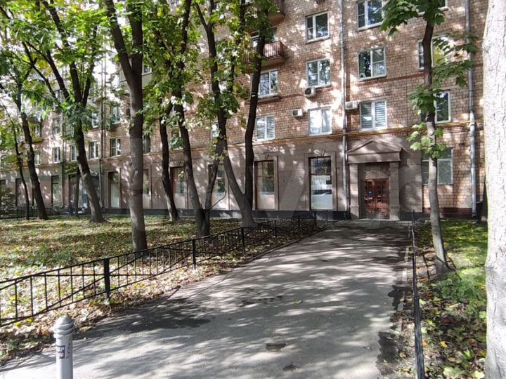 Сдам торговое помещение, 441 м²
