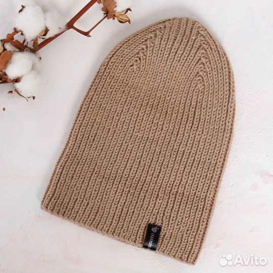 Стильная шапка из мериноса