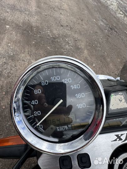 Yamaha XJR 400