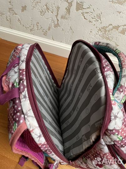 Ранец - рюкзак школьный для девочки