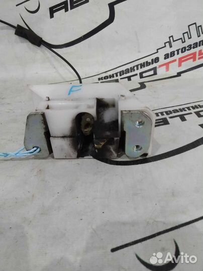 Замок двери honda stepwgn RK1 RK2 RK3 RK4 RK5 RK6