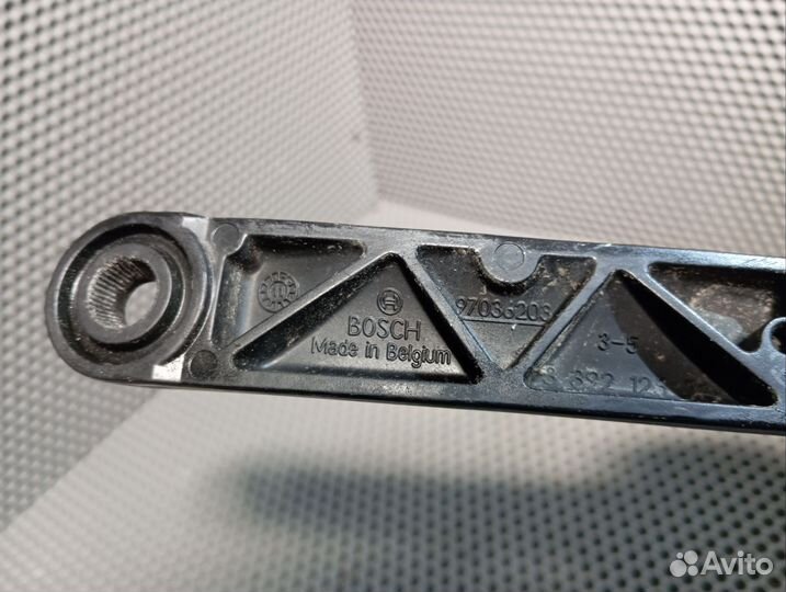 Поводок дворника левый opel astra j