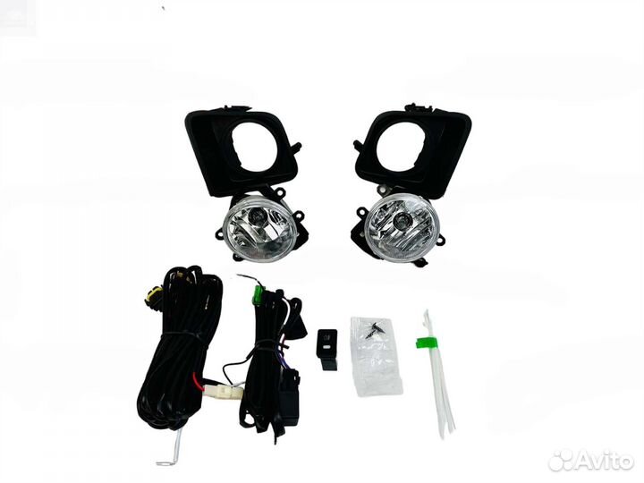 Противотуманные фары Toyota Tundra (50 ) Q0986