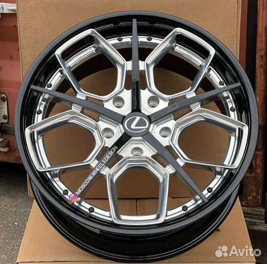 Кованые диски R22 на Lexus LX570 J200