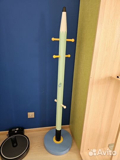 Вешалка наполная карандаш