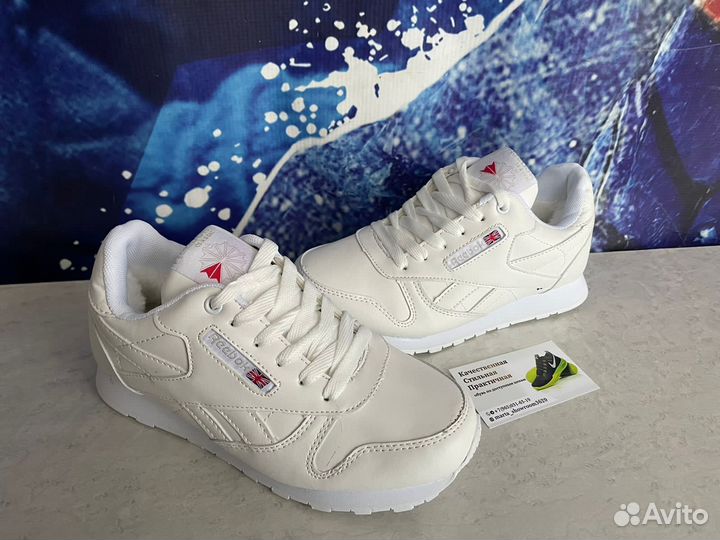 Кроссовки зимние, новые Reebok