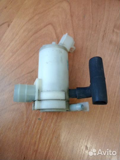 Моторчик (насос) омывателя Honda Accord седан