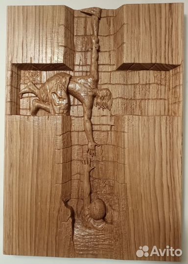 75 Панно резное 