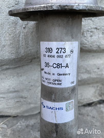 Передня левая стойка е60