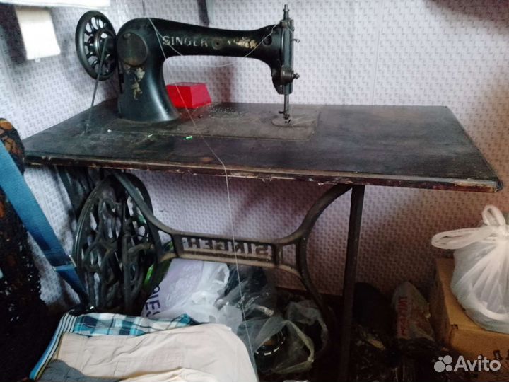 Швейная машинка зингер