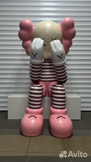 Большая фигурка kaws 130см