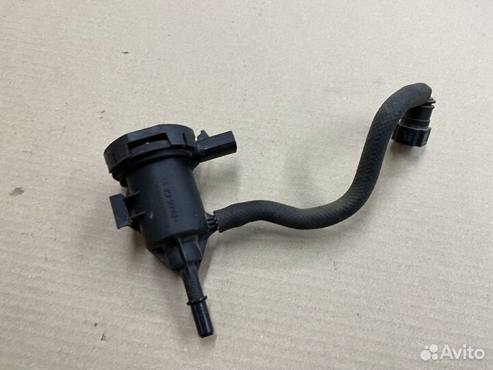 Клапан вентиляции бензобака Мерседес w204 w212 глк