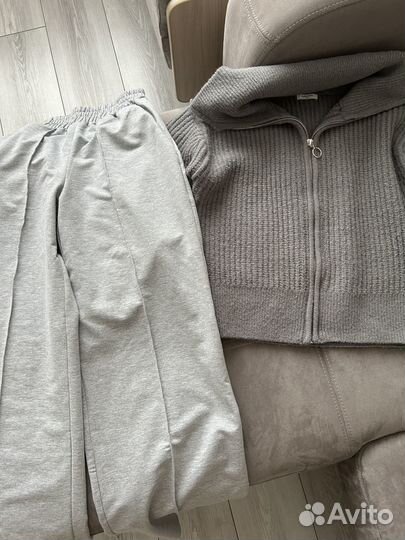 Комплект женских вещей